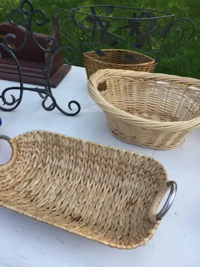Paniers d'osier ou en bois, View more