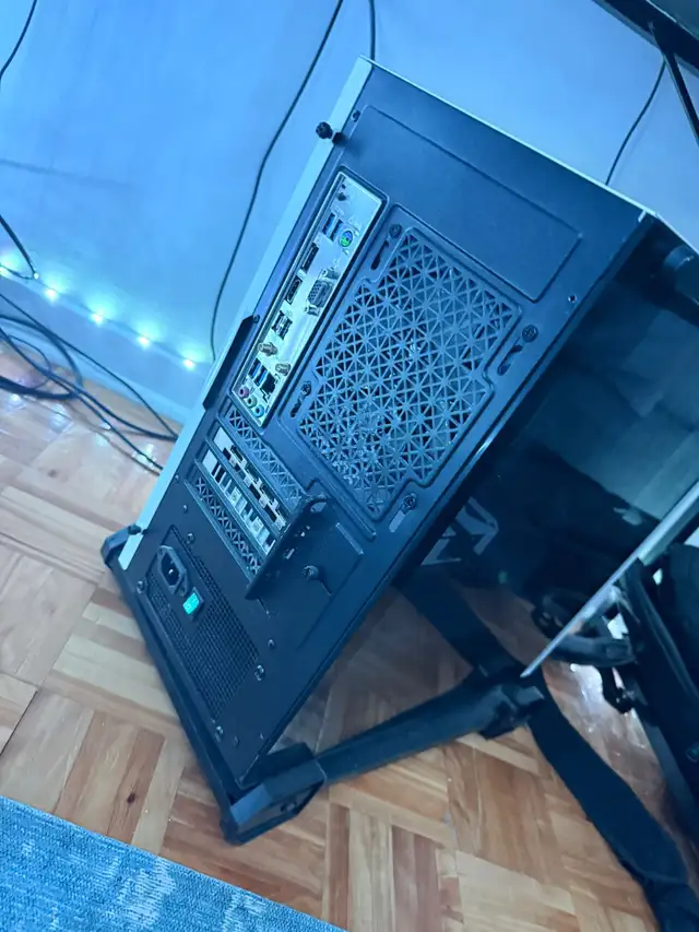 RTX 4060 & Ryzen 7 5700X Gaming PC (Price is Negotiable) in Desktop Computers in Laval / North Shore - Image 4