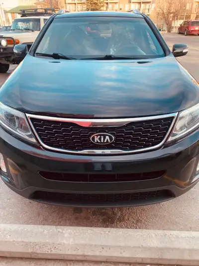 2015 Kia Sorento LX – 230000 km! Location: [clagary] Hi there! I’m selling my 2015 Kia Sorento LX wi...