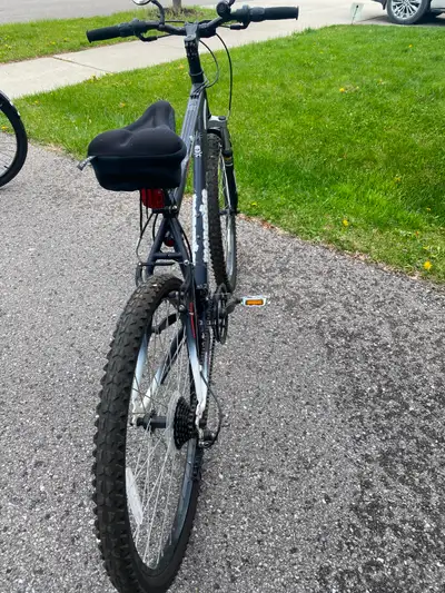 Mongoose mountain bike Well maintained, View more