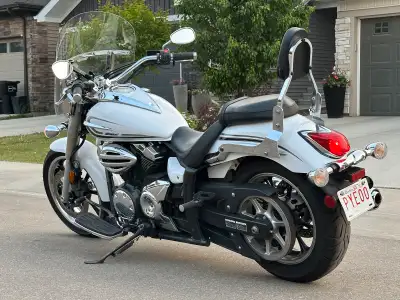 2013 Yamaha V Star XVS950 All original, bought new in 2016 at Riverside Yamaha Edmonton New tires, h...