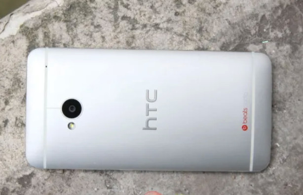 HTC One M7 《 Bell / Virgin Mobile 》 in Cell Phones in City of Toronto - Image 2