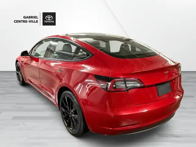 Tesla Model 365709804230530122