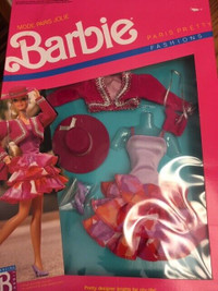 BARBIE PARIS PRETTY FASHIONS 1990 2 LEFT