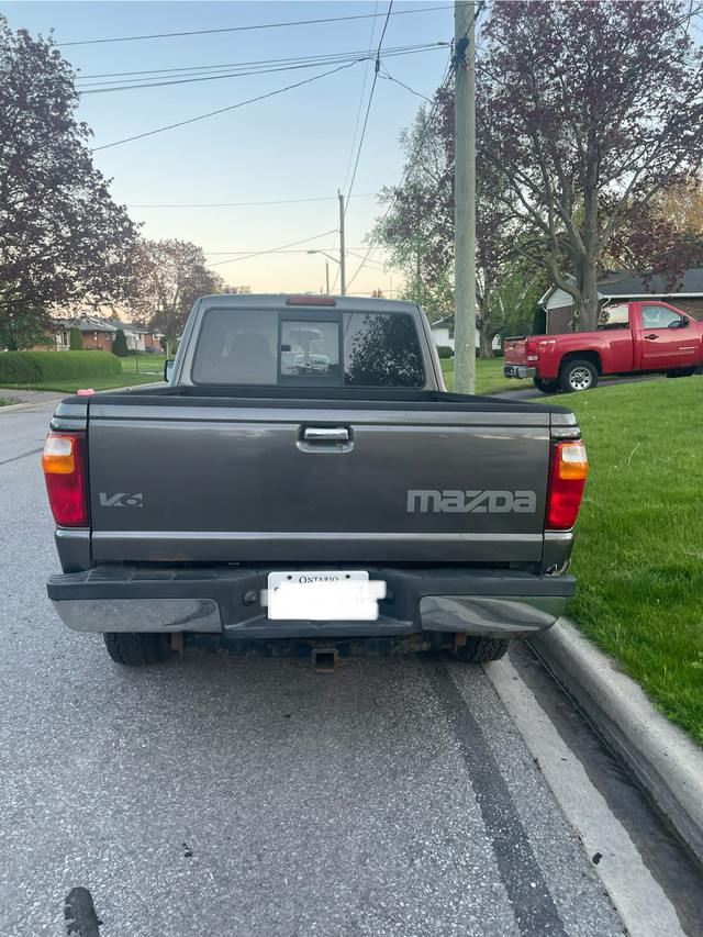 2008 Mazda B4000 Manual in Cars & Trucks in Oshawa / Durham Region - Image 3