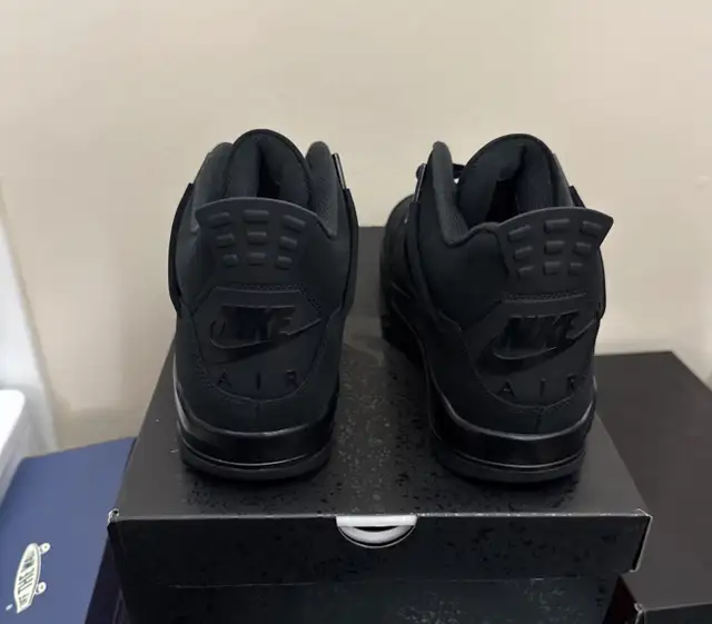 Jordan 4 Black Cats 2025 in Men's Shoes in Mississauga / Peel Region - Image 4
