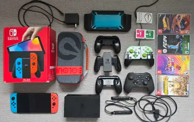 Nintendo Switch OLED 64 Gb, View more