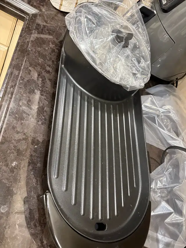 Multifunctional Electric Oven in Microwaves & Cookers in City of Toronto - Image 3