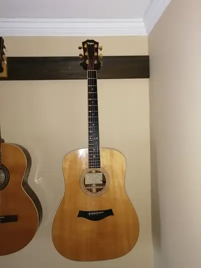 Taylor DN4 Acoustic Guitar w Hard Case, View more