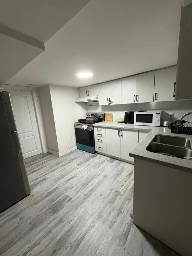 Rooms for Rent – Vegetarian Girls – Malton, Mississauga in Room Rentals & Roommates in Mississauga / Peel Region - Image 6