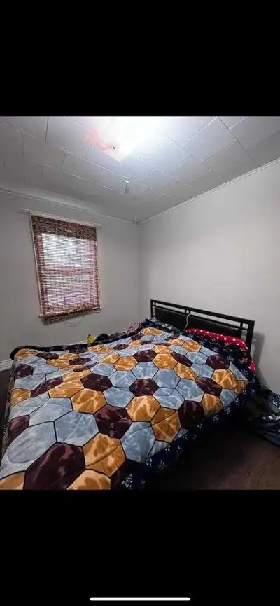 1 master bedRoom available for one person from 1st june 2026 private room *Upper floor house* Fully...