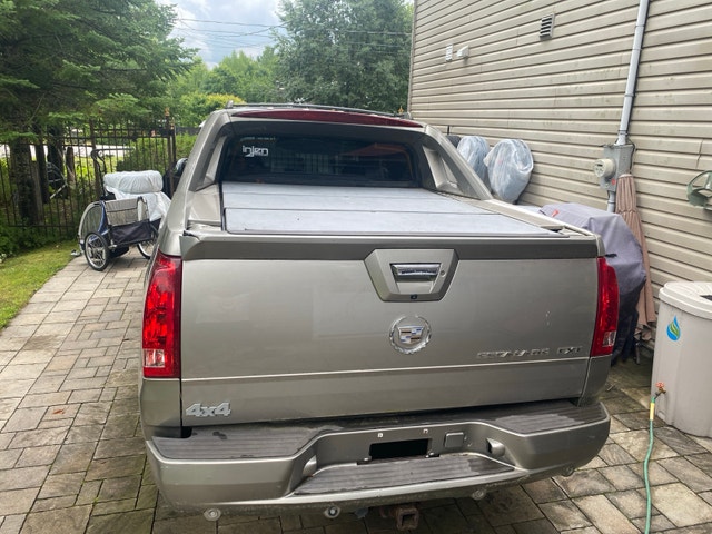 Cadillac escalade ext 2003 190,000km propre a l intérieur... — photo 3