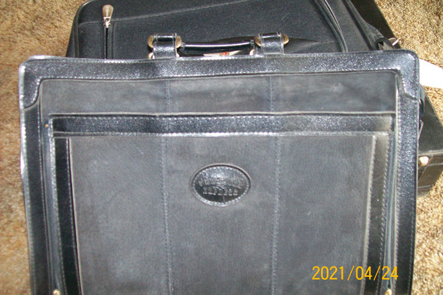 Business Briefcases $20.00 in Other Business & Industrial in Winnipeg - Image 4