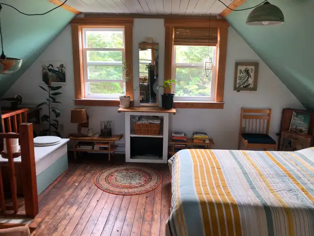 Cozy cabin in the woods July/ August in Short Term Rentals in Dartmouth - Image 8