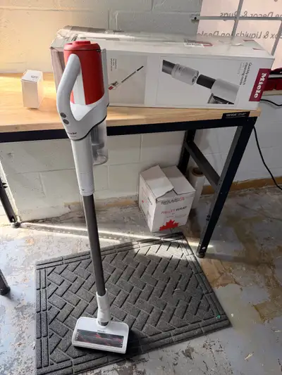 Miele Duoflex HX1 Cordless Stick Vacuum for Multi Surface, View more