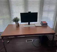 Great solid desk