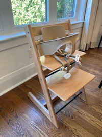 Stokke trip trapp high chair in Naturel wood