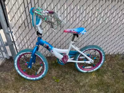 Frozen theme bike for young girl. 16” outside diameter wheels. Great shape and ready to ride and hav...