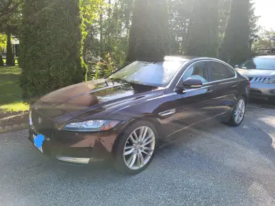 Mint condition, low km's, fully loaded. Fast,(341 Hp), with factory Super charger,and very fun to dr...