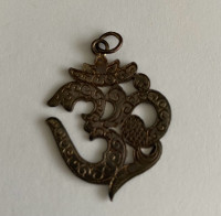 Vintage Antique Indian Silver Shanti Om necklace pendant 