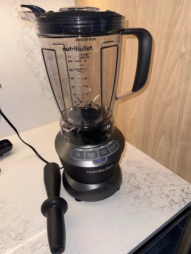 FOR SALE: UNUSED NutriBullet ZNBF30400ZC Blender – 1200W in Processors, Blenders & Juicers in Cambridge - Image 3
