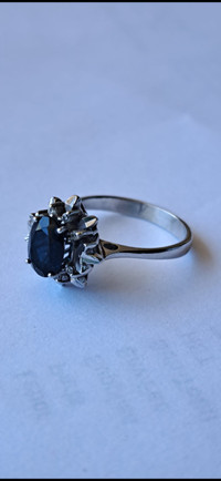  Sapphire diamond ring