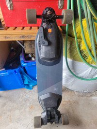 Boosted electric longboard 