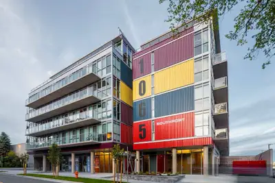 One bedroom condo at the heart of Halifax South end. Close to Dal and SMU. Fantastic city and water...