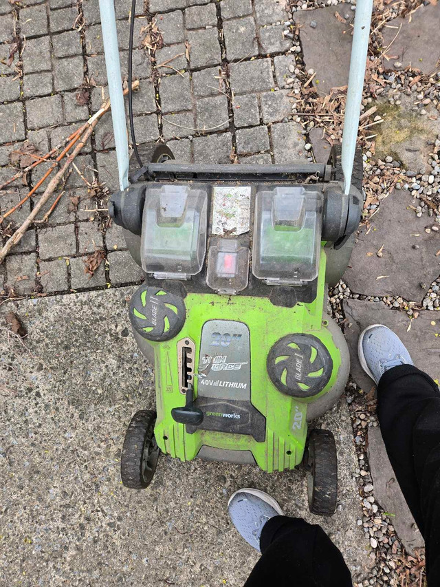 SALE ON LAWN MOWER in Lawnmowers & Leaf Blowers in Kingston - Image 3