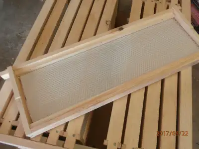 ❗❗❗BEEHIVE(LANGSTROTH) (Builder) NEW 2025❗ Made in Canada❗❗❗, View more