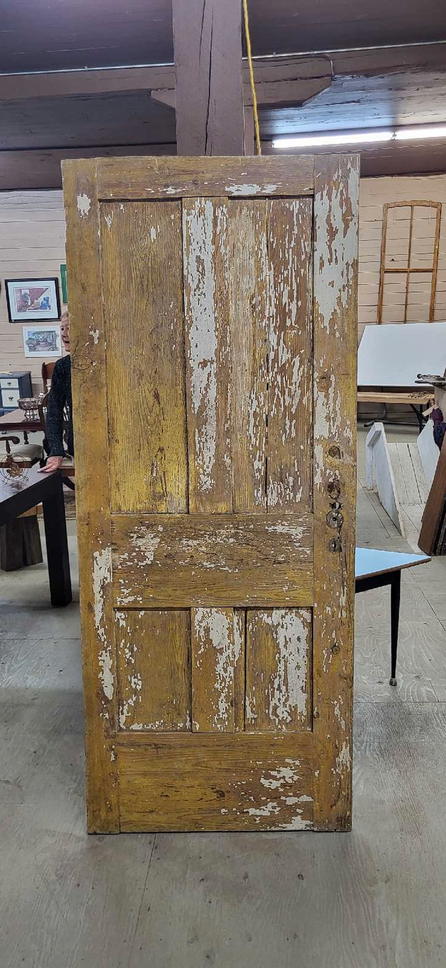 Antique Farmhouse Door in Arts & Collectibles in Trenton - Image 3