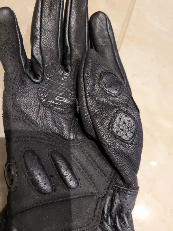 Motorcycle Street Bike Gloves .size XS in Other in Calgary - Image 3