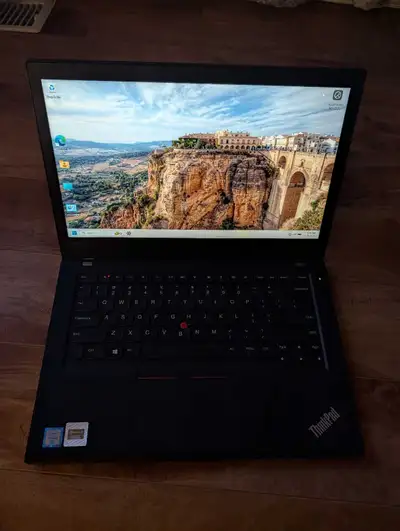 Lenovo Thinkpad T470 laptop 256 SSD 16 GB RAM USB C, View more
