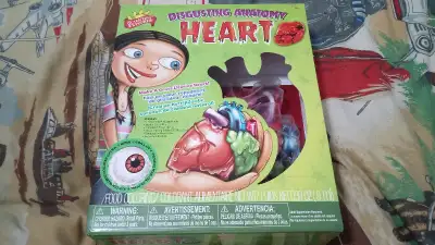 Kit de fabrication de coeur dégueu STEM Disgusting Anatomy Heart, View more