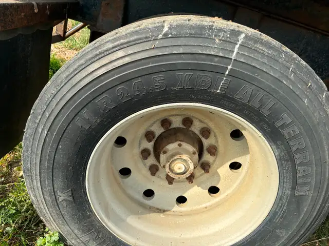 1985 15' GRAIN PUP TRAILER63005668308993122