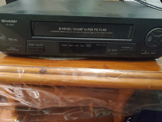 Sharp VCR  4-Head / Sharp Super Picture in Video & TV Accessories in City of Toronto