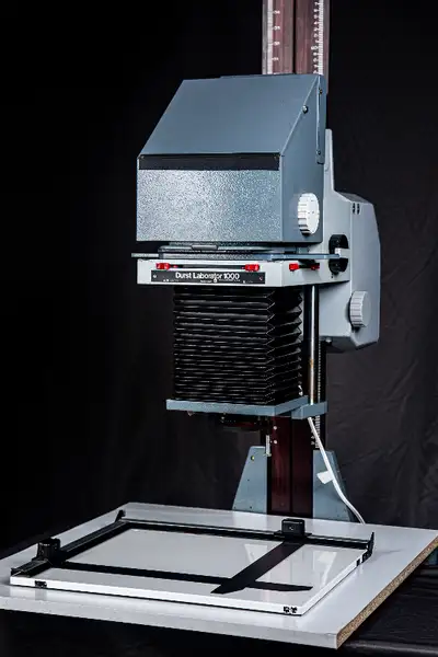 Durst Laborator 1000 professional Enlarger, can adapt to all film formats of 4''x5'' and below. Durs...