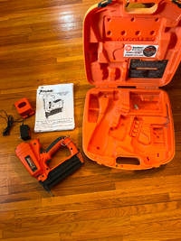 Paslode IM200F18  18 ga Cordless Nailer