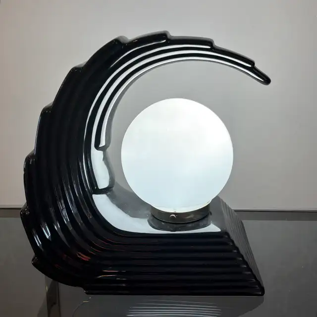 Vintage Art Deco Style Table Lamp in Indoor Lighting & Fans in Hamilton - Image 2