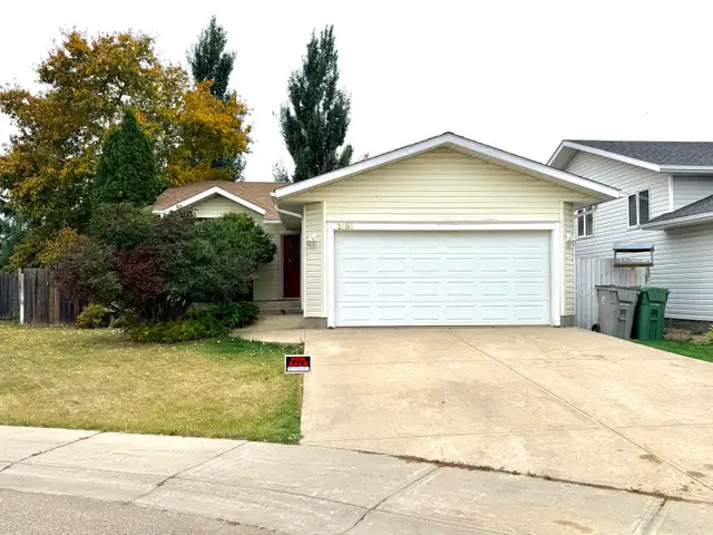 House for private sale - Lloydminster SK