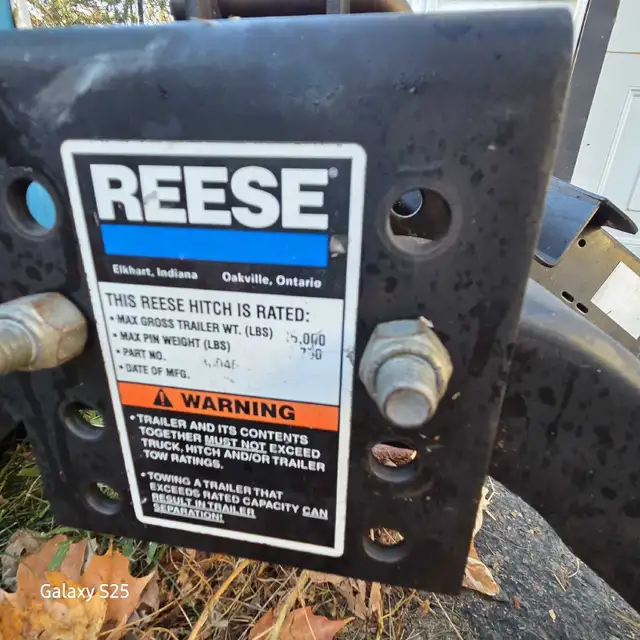 Hitch for 5th Wheel in Travel Trailers & Campers in Fredericton - Image 3