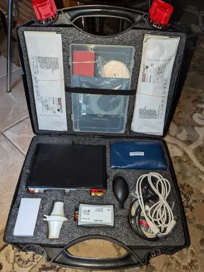 For sale is an EXCELLENT Condition, COMPLETE and CLEAN iWorx HSK-TA Health Teaching Kit! **Software...