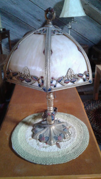 Beautiful  Antique Tiffany Style Lamp