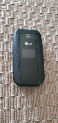 Cellular LG Flip