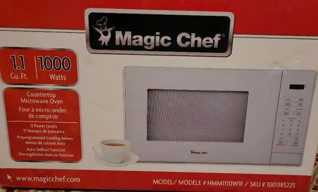 Magic Chef 1.1 cu. ft. Countertop Microwave in White in Microwaves & Cookers in Markham / York Region - Image 2