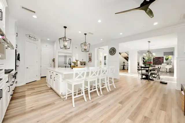 Free Estimates – Quality Flooring Installation! in Flooring in Calgary - Image 5