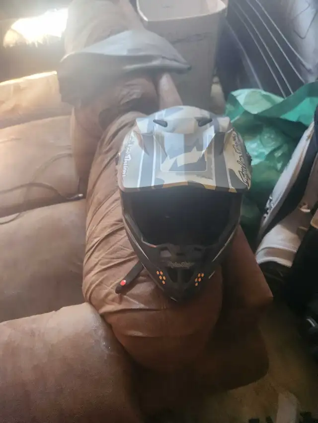 motorcycle helmet  in Other in Barrie - Image 3