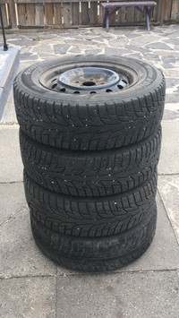 4 Winter tires with rims