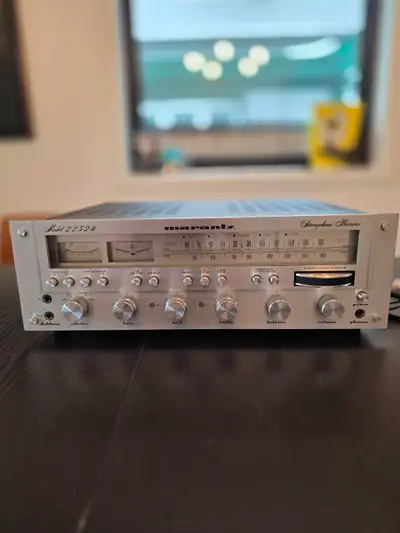 Vintage Marantz Receiver 2252B, View more