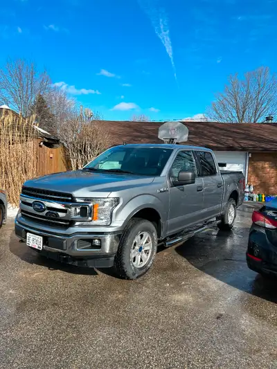 One owner 2020 Ford F150 XLT Supercrew 4x4 Back Up Camera, Bluetooth, Heated Seats, 2.7L Turbo V6 /...